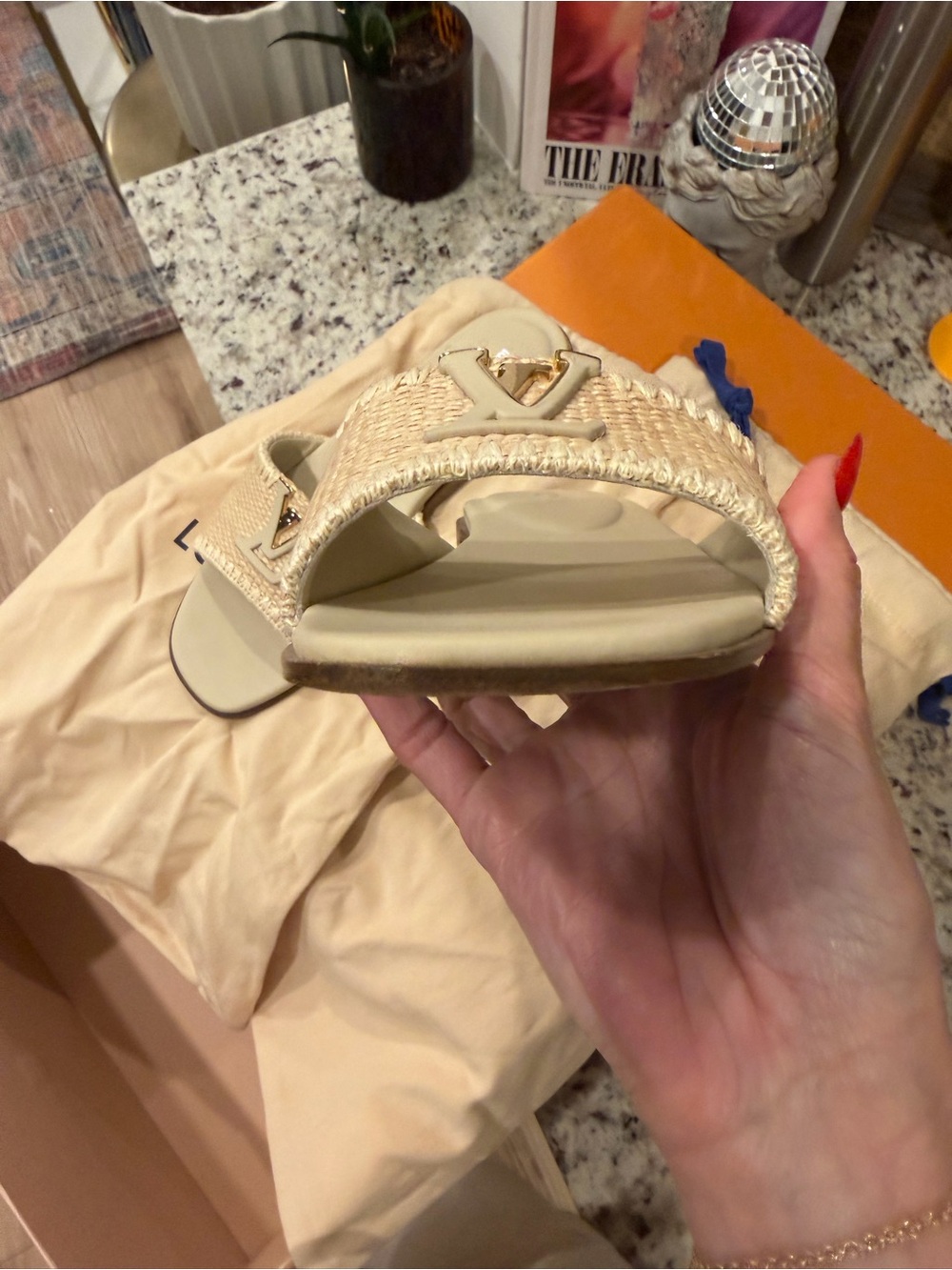 Louis Vuitton Mare Flat Mule - Picture 7 of 10